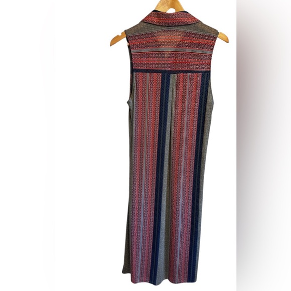 G Collection Striped collared maxi dress. Button front w/ slits. Size M - Picture 2 of 11